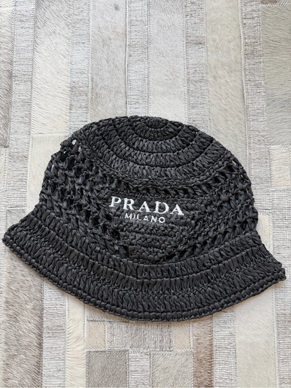 Straw bucket hat